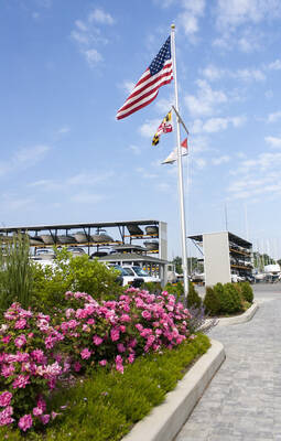 Bert Jabin's Yacht Yard