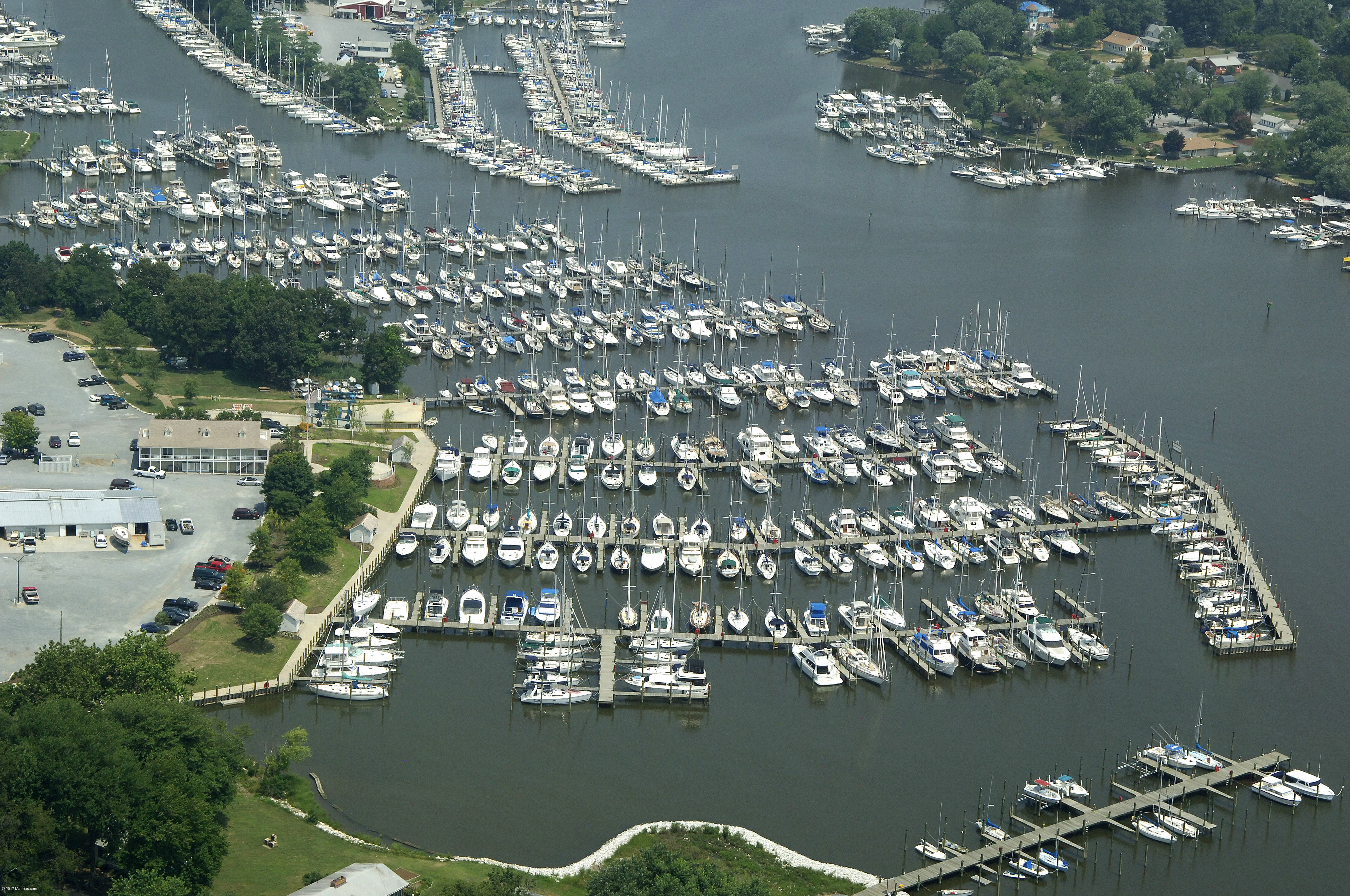 Herrington Harbour North in Tracy's Landing, MD, United States Marina