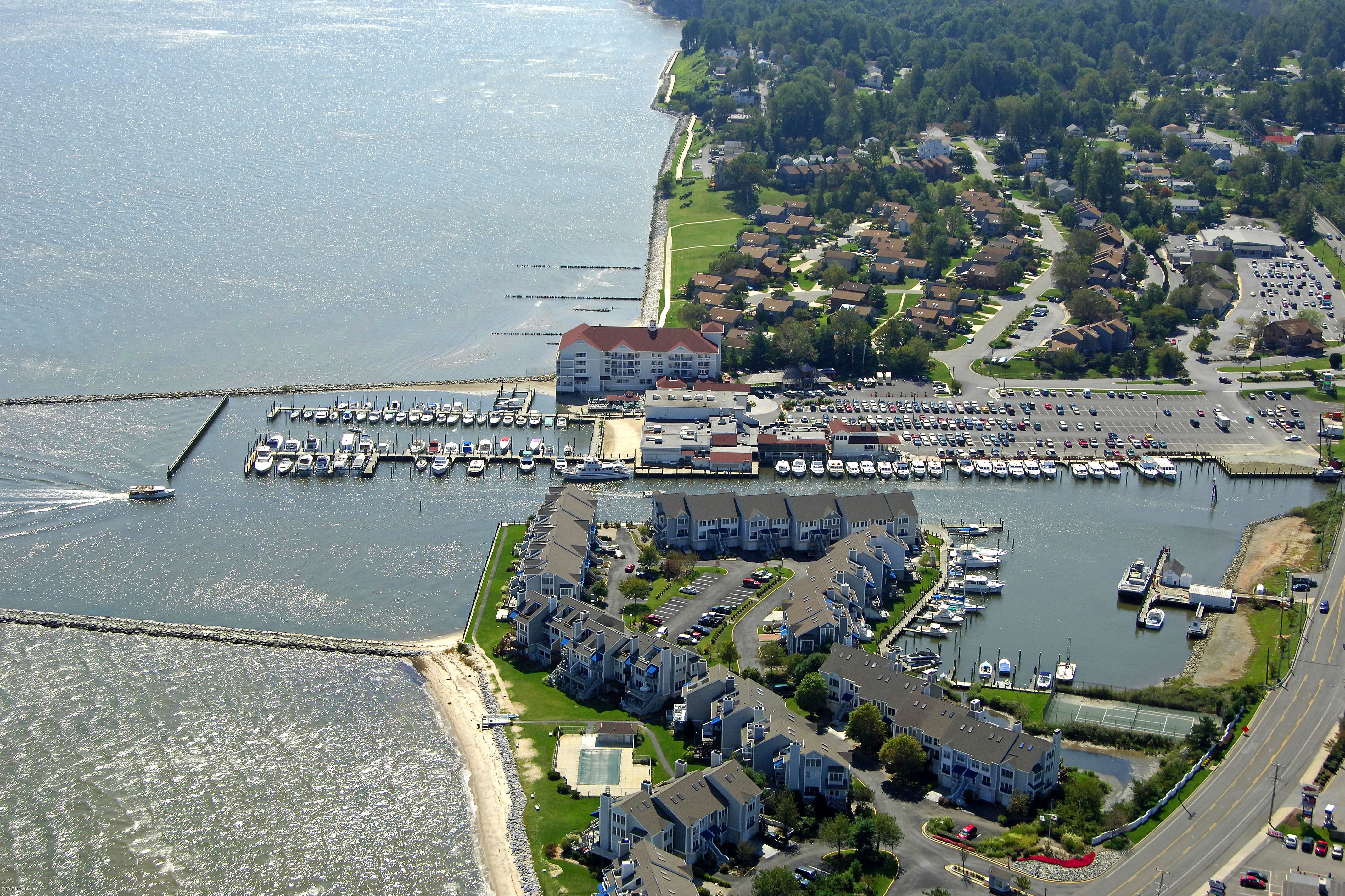 Rod 'N' Reel Dock in Chesapeake Beach, MD, United States Marina