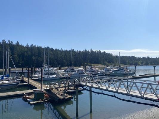 Thetis Island Marina & Pub