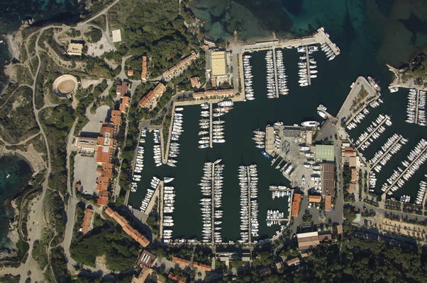 Port Saint Pierre Marina