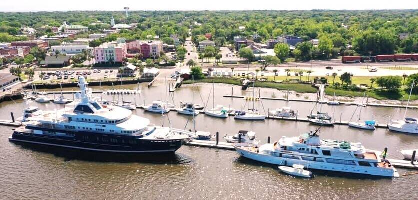 Oasis Marinas at Fernandina Harbor