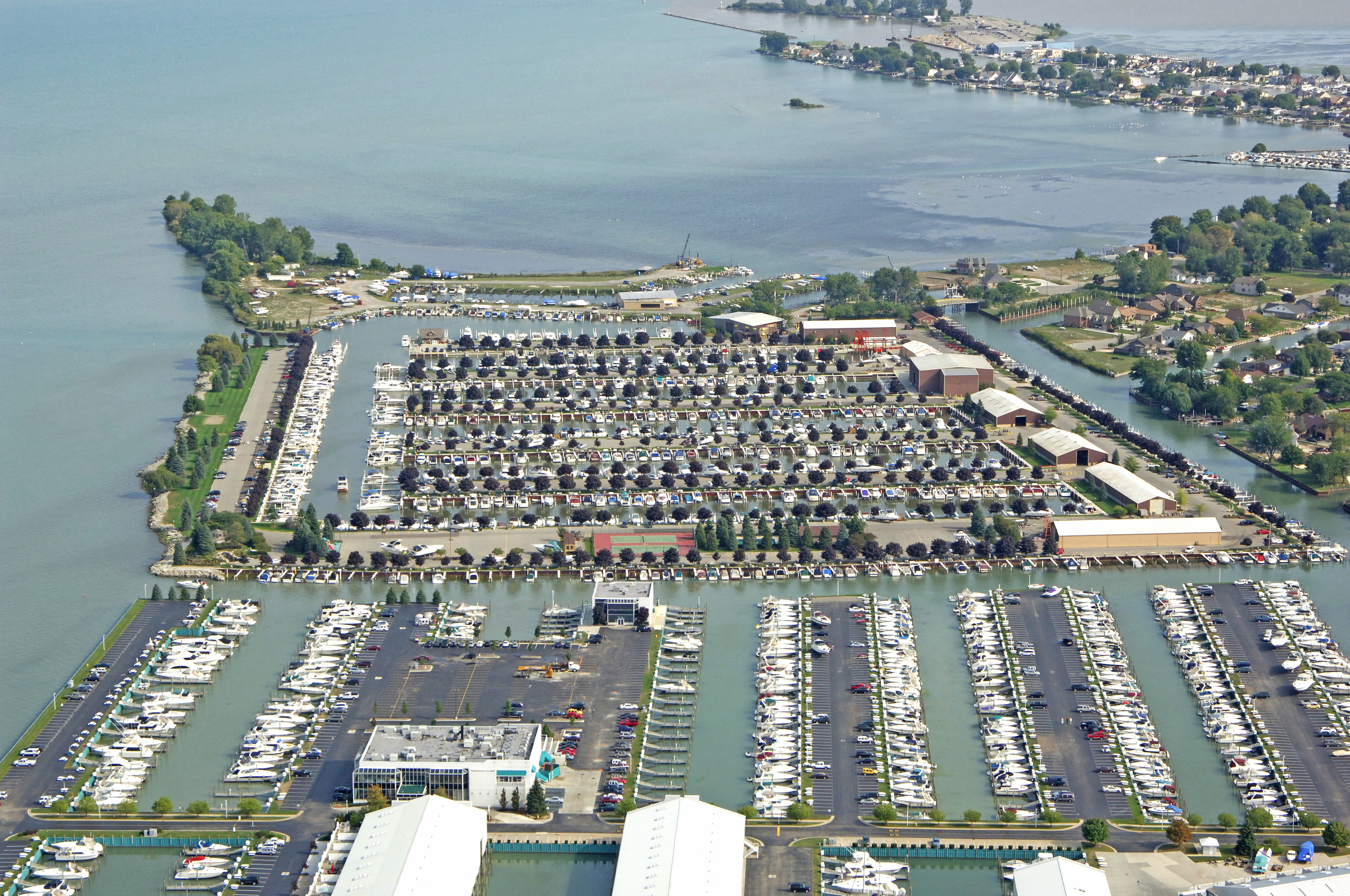 Belle Maer Harbor in Harrison Twp, MI, United States Marina Reviews