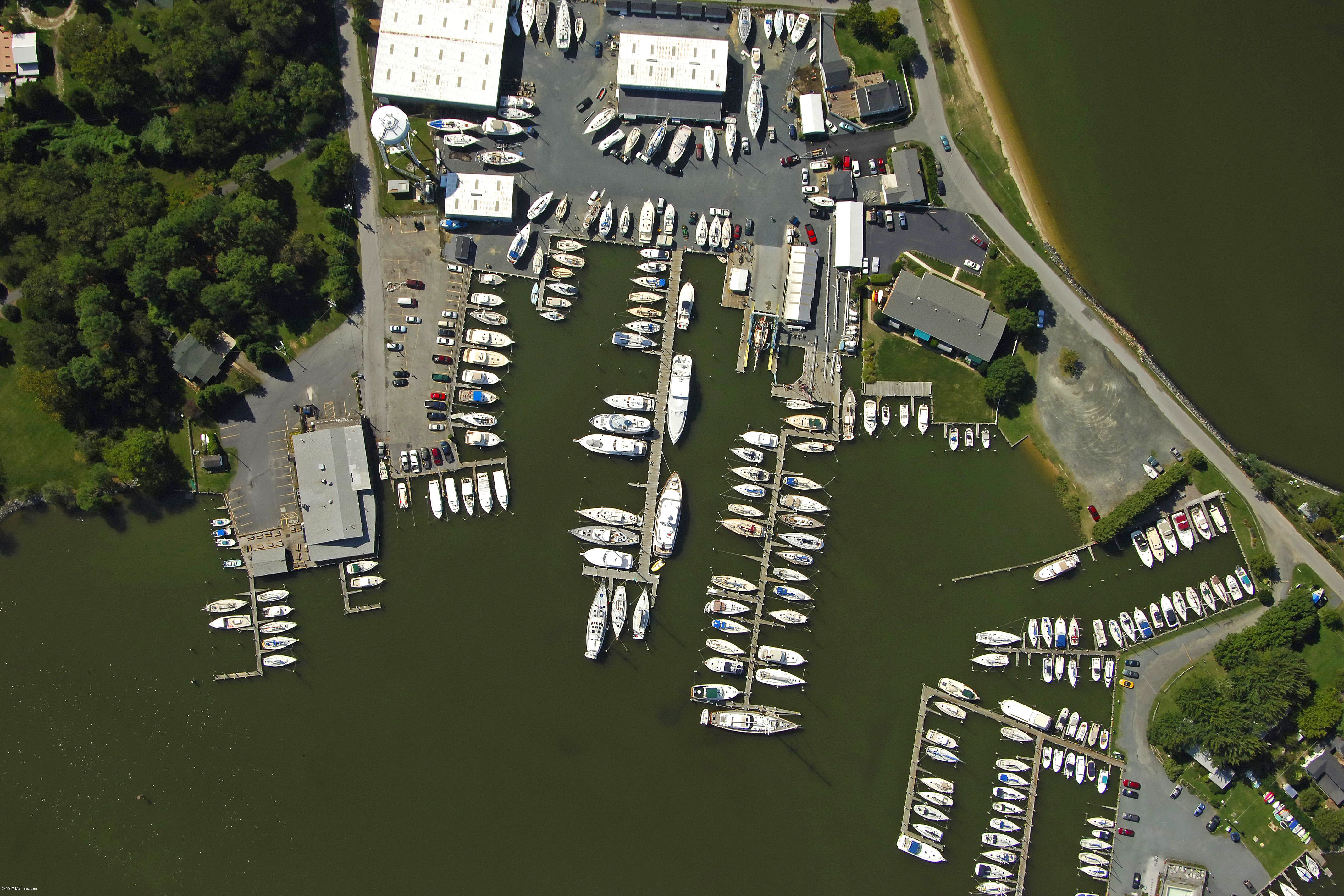 Brewer Oxford Boat Yard in Oxford, MD, United States Marina Reviews