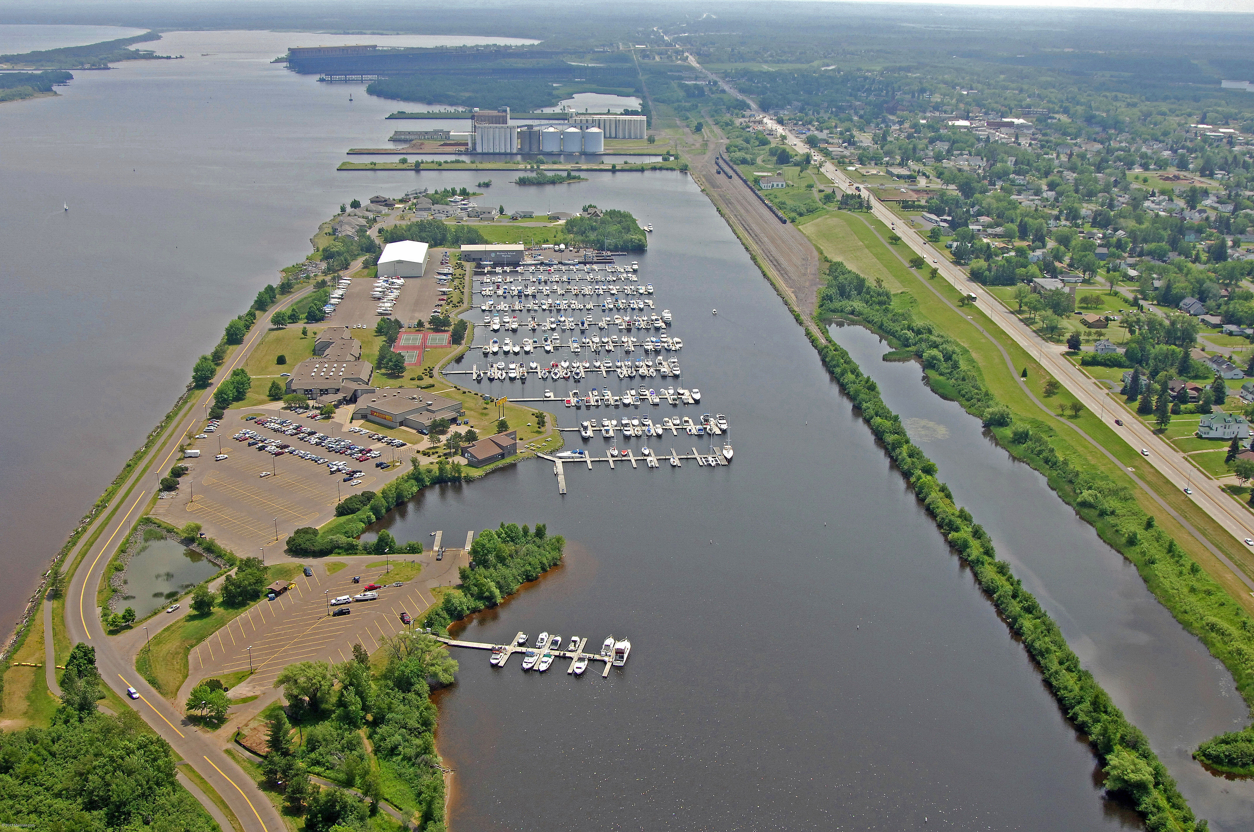 Barker's Island Marina in Superior, WI, United States Marina Reviews