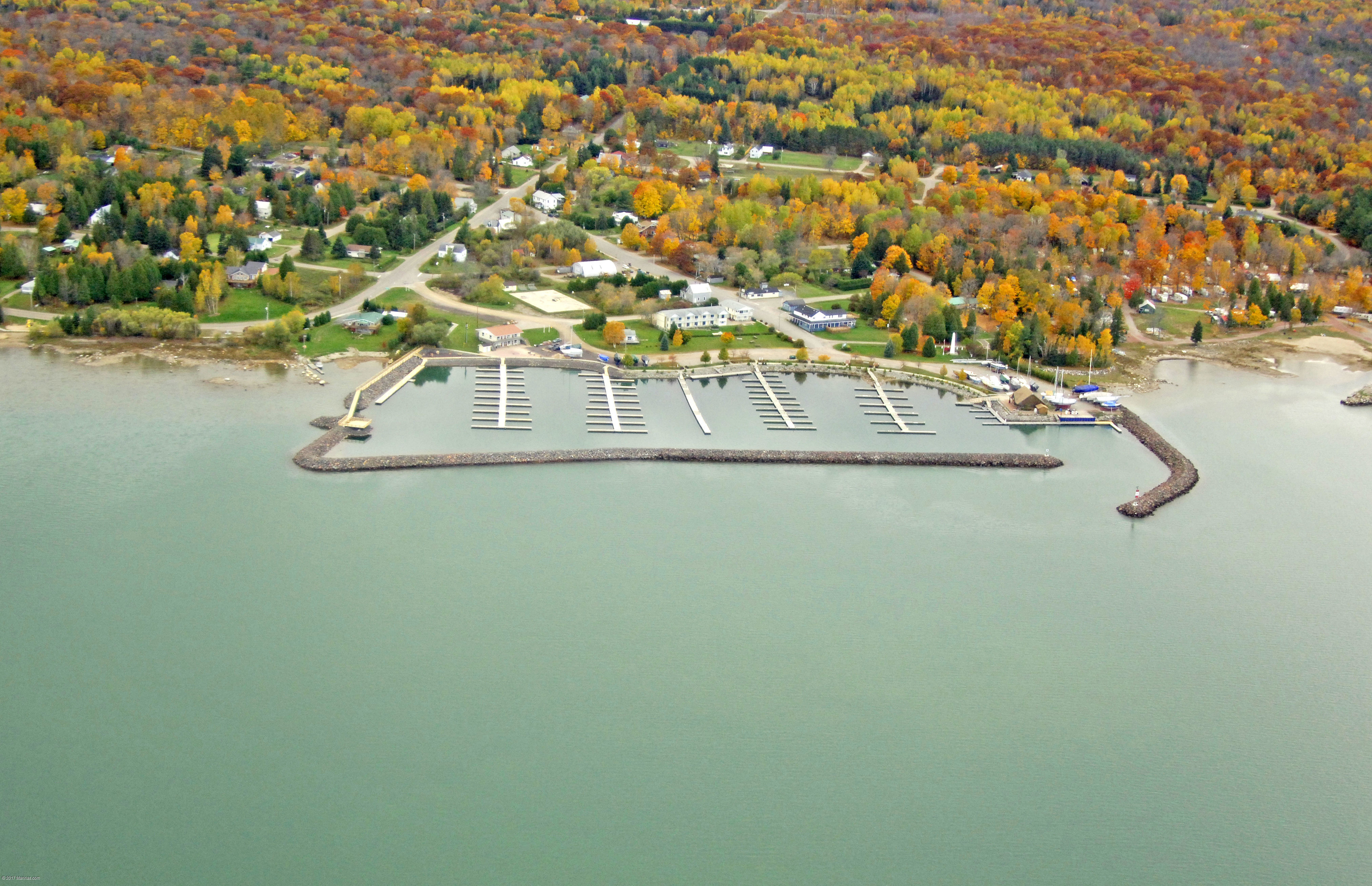 Hilton Beach Marina in Hilton Beach, ON, Canada Marina Reviews