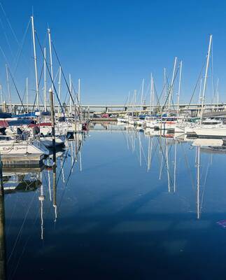 Kemah Boardwalk Marina