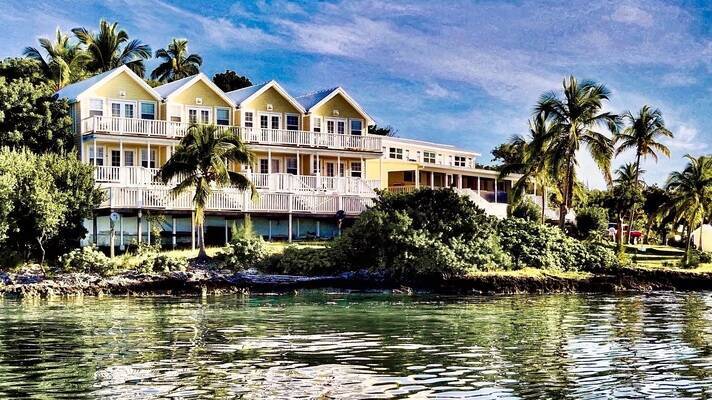 Bluff House Yacht Club & Marina