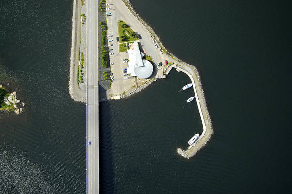 Raippaluodon Silta Marina