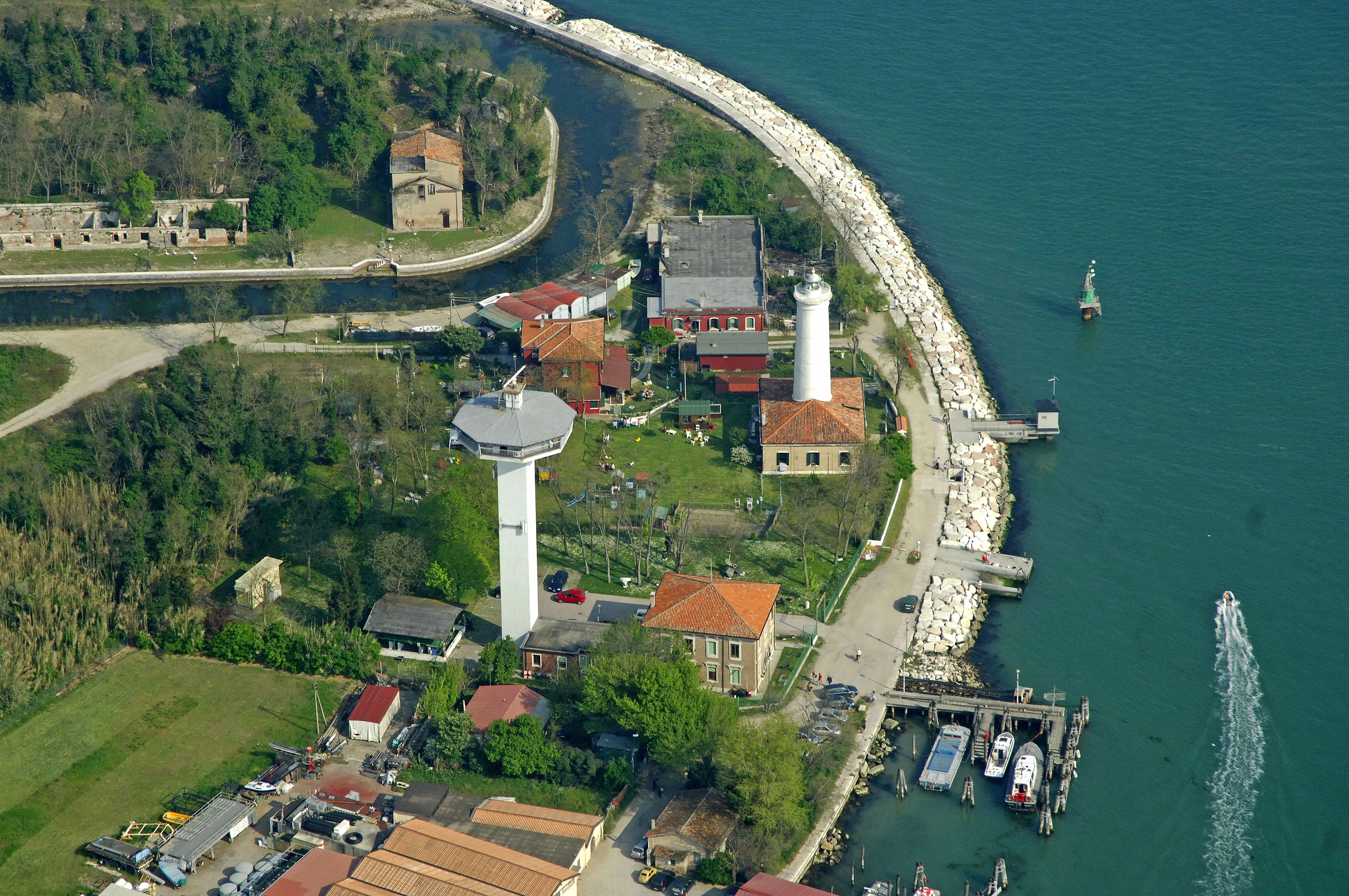 Fare Della Rocchetta Light Lighthouse In Alberoni Italy Lighthouse 