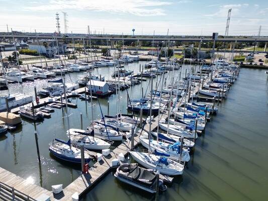 Kemah Boardwalk Marina