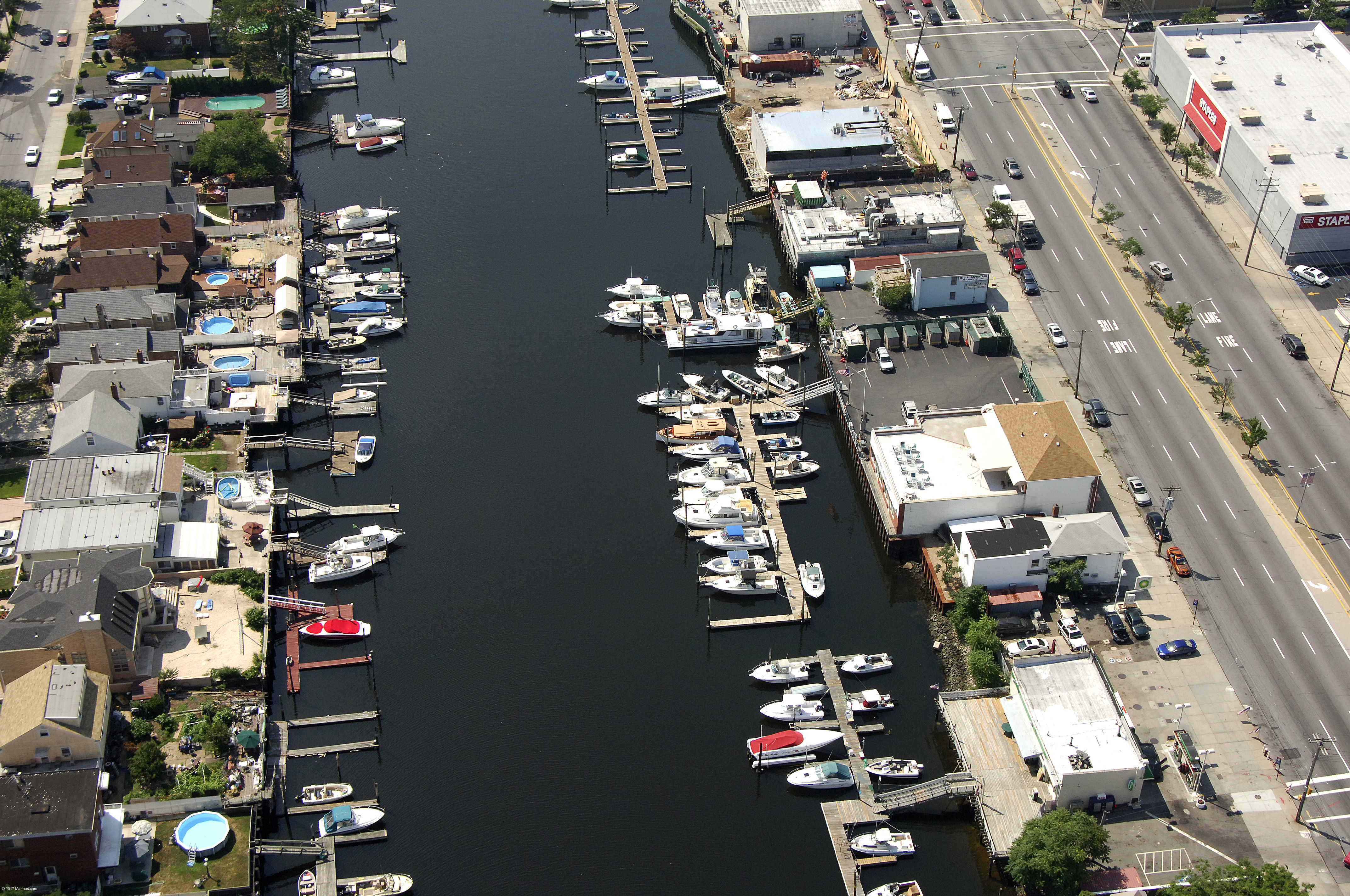 Old Mill Yacht Club in Howard Beach, NY, United States Marina Reviews