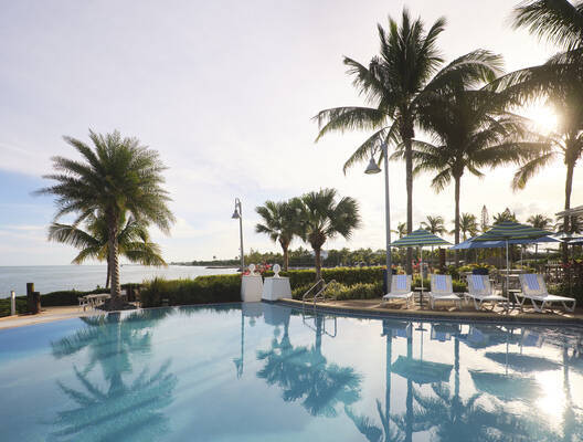 Courtyard Faro Blanco Resort & Marina