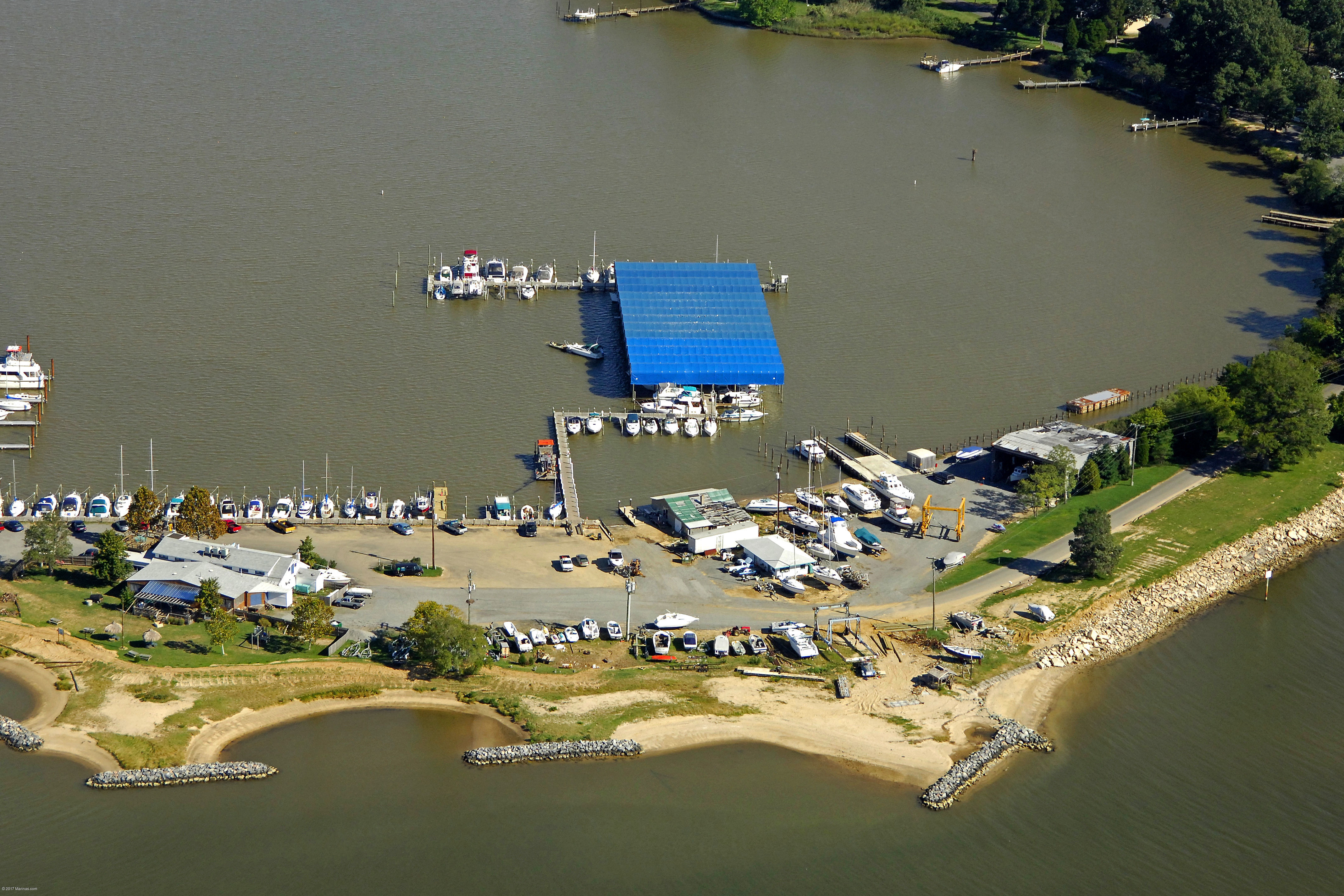 Colonial Beach Yacht Center in Colonial Beach, VA, United States