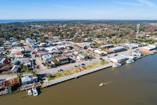 Apalachicola City - Riverfront Dock