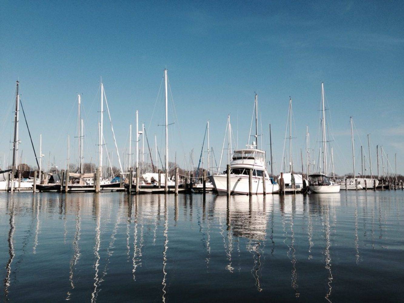 Hartge Yacht Harbor slip, dock, mooring reservations Dockwa