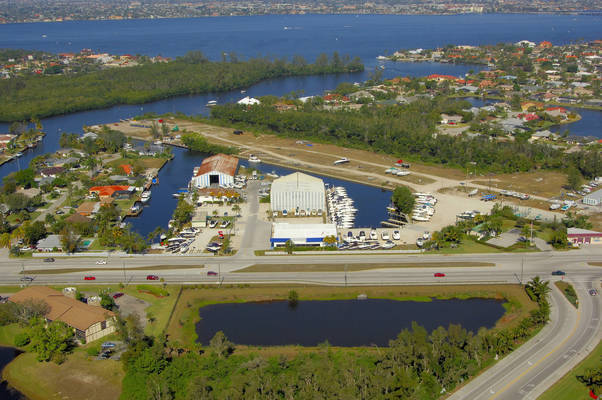 MarineMax Fort Myers in Fort Myers, FL, United States - Marina Reviews