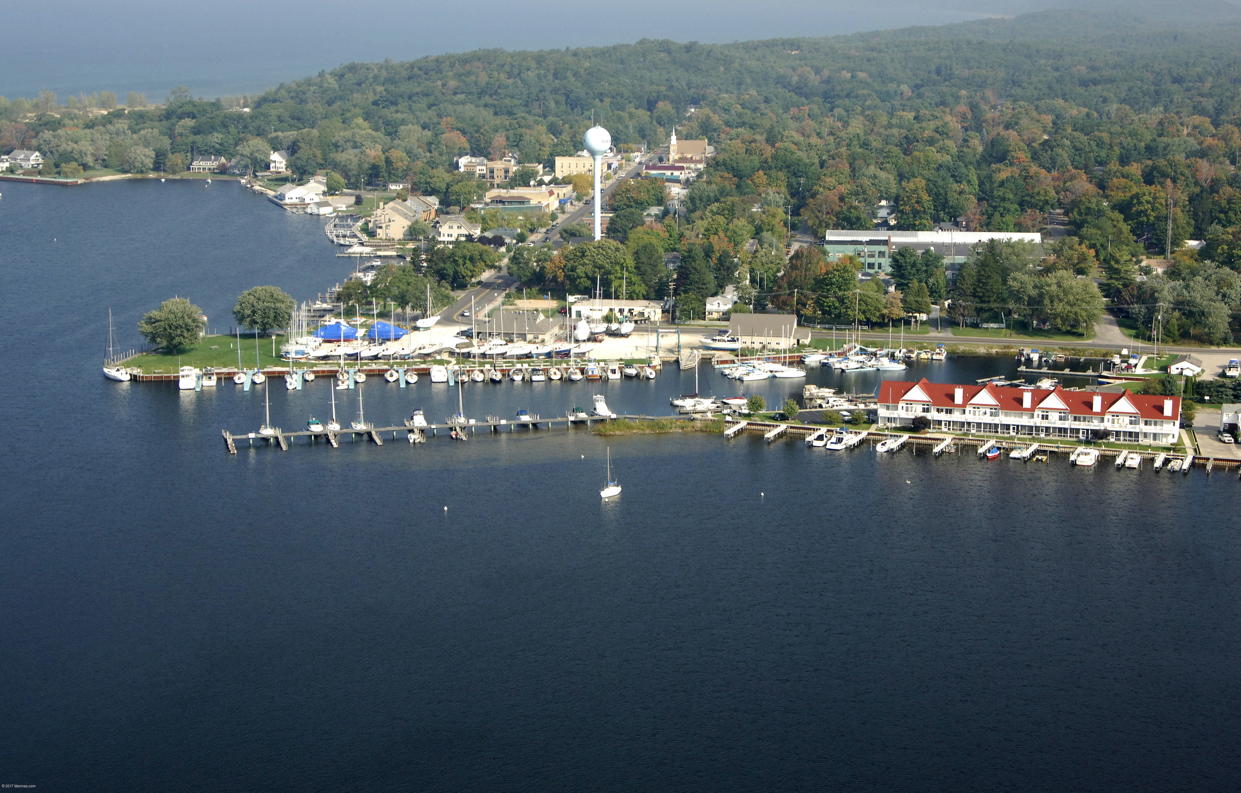 Snug Harbor Marina in Pentwater, MI, United States Marina Reviews