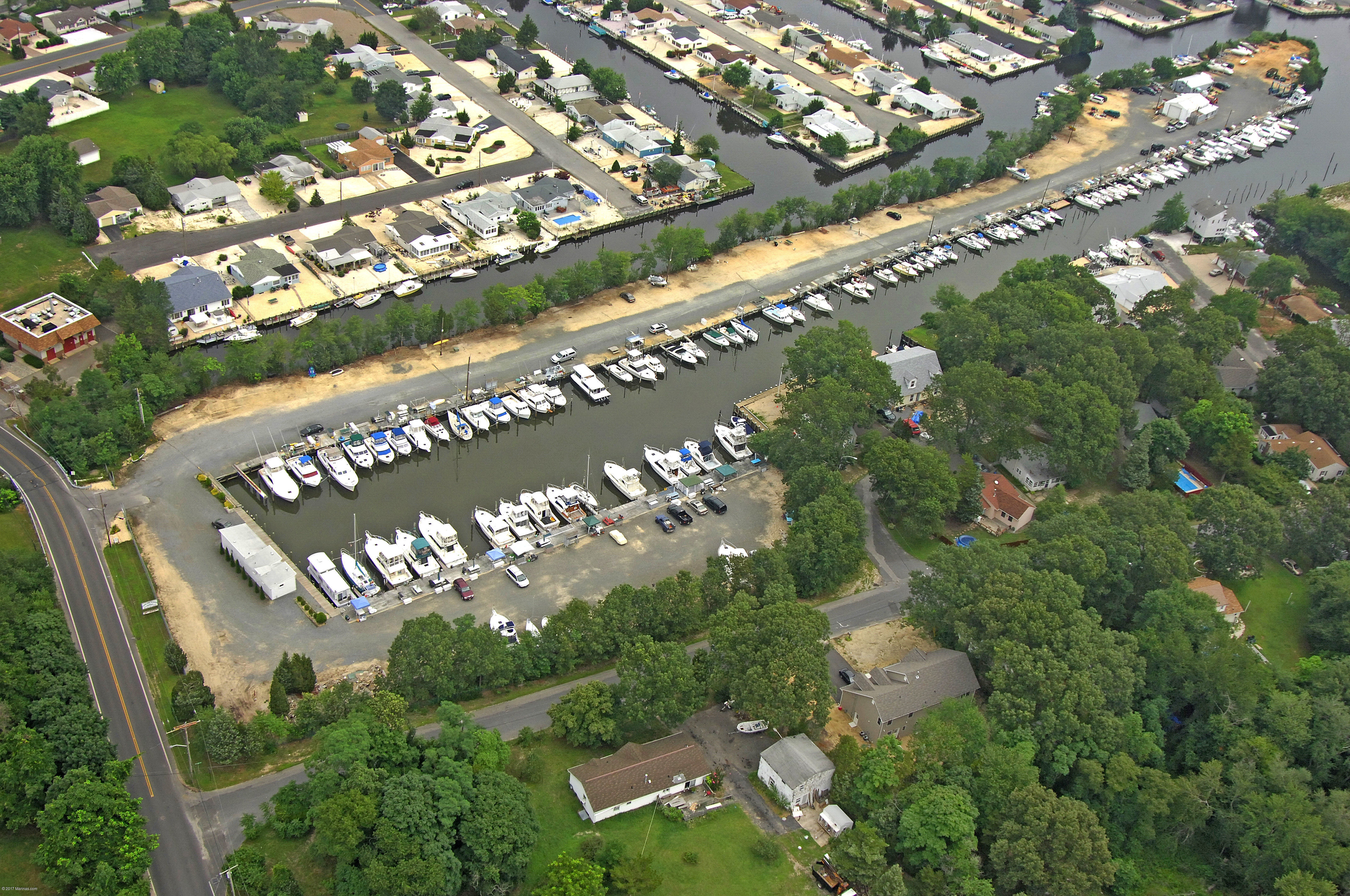 Long Key Marina & Yacht Club in Waretown, NJ, United States Marina