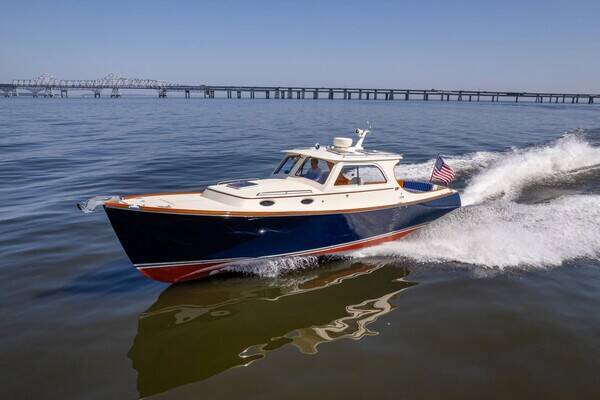 Hinckley Yacht Services - Stuart