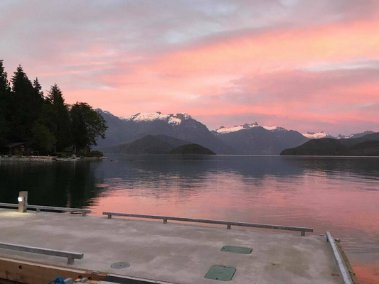 Toba Wilderness Marina