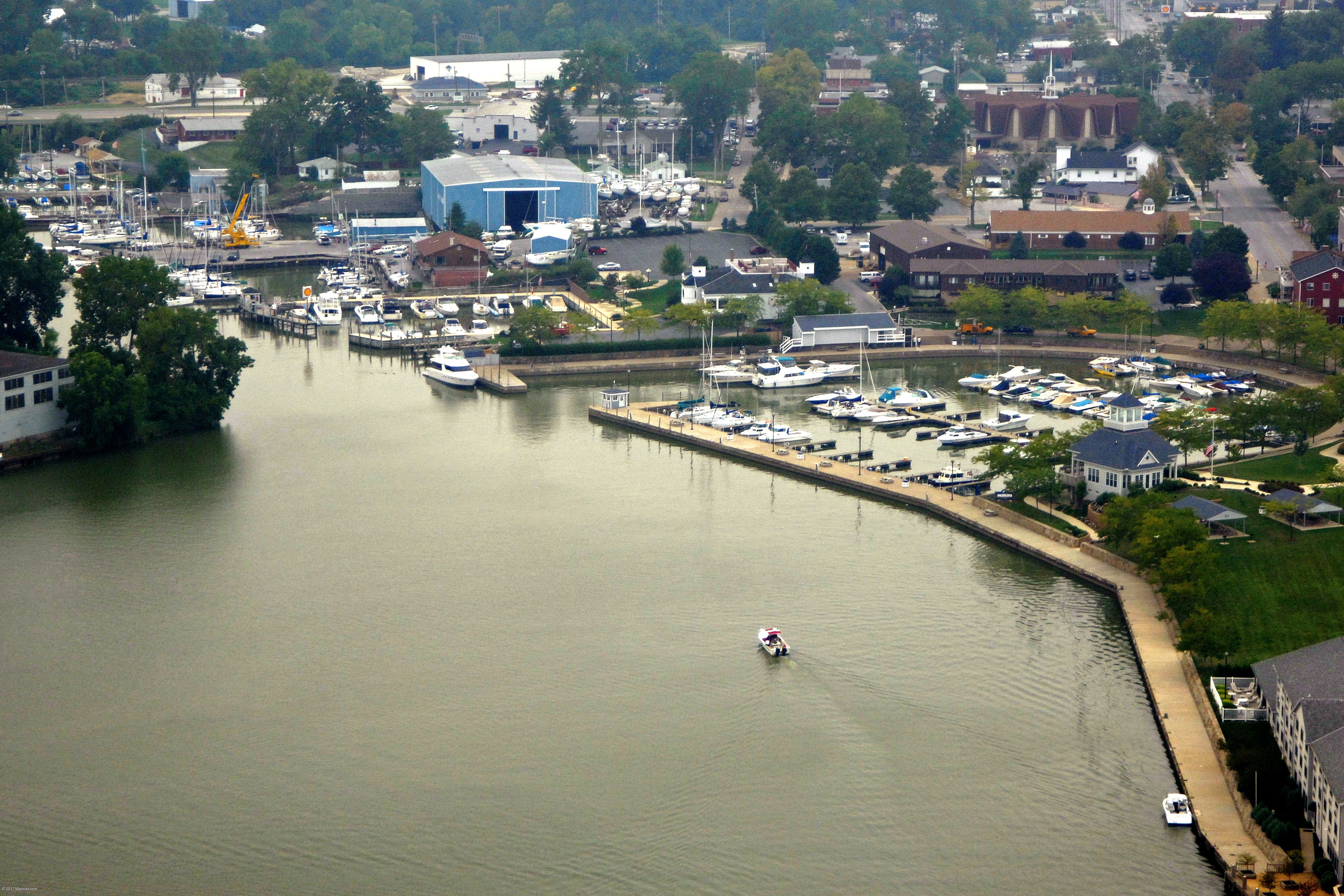 Huron Municipal Boat Basin in Huron, OH, United States Marina Reviews