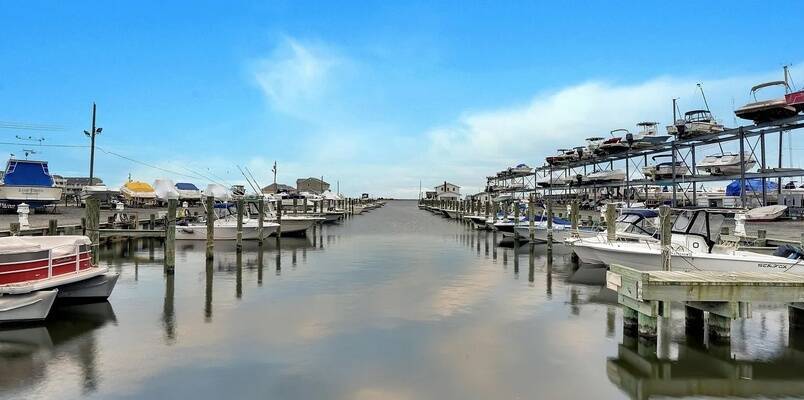 Island Vista Marina
