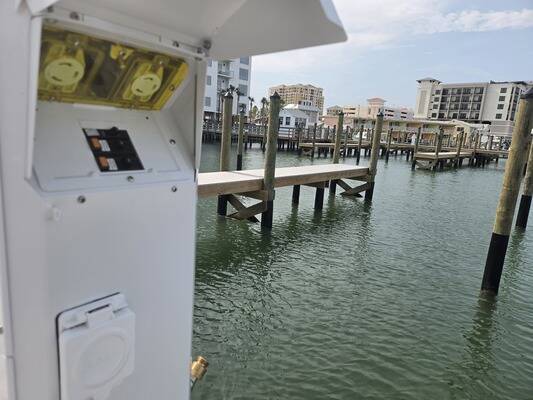 CW Resort and Marina