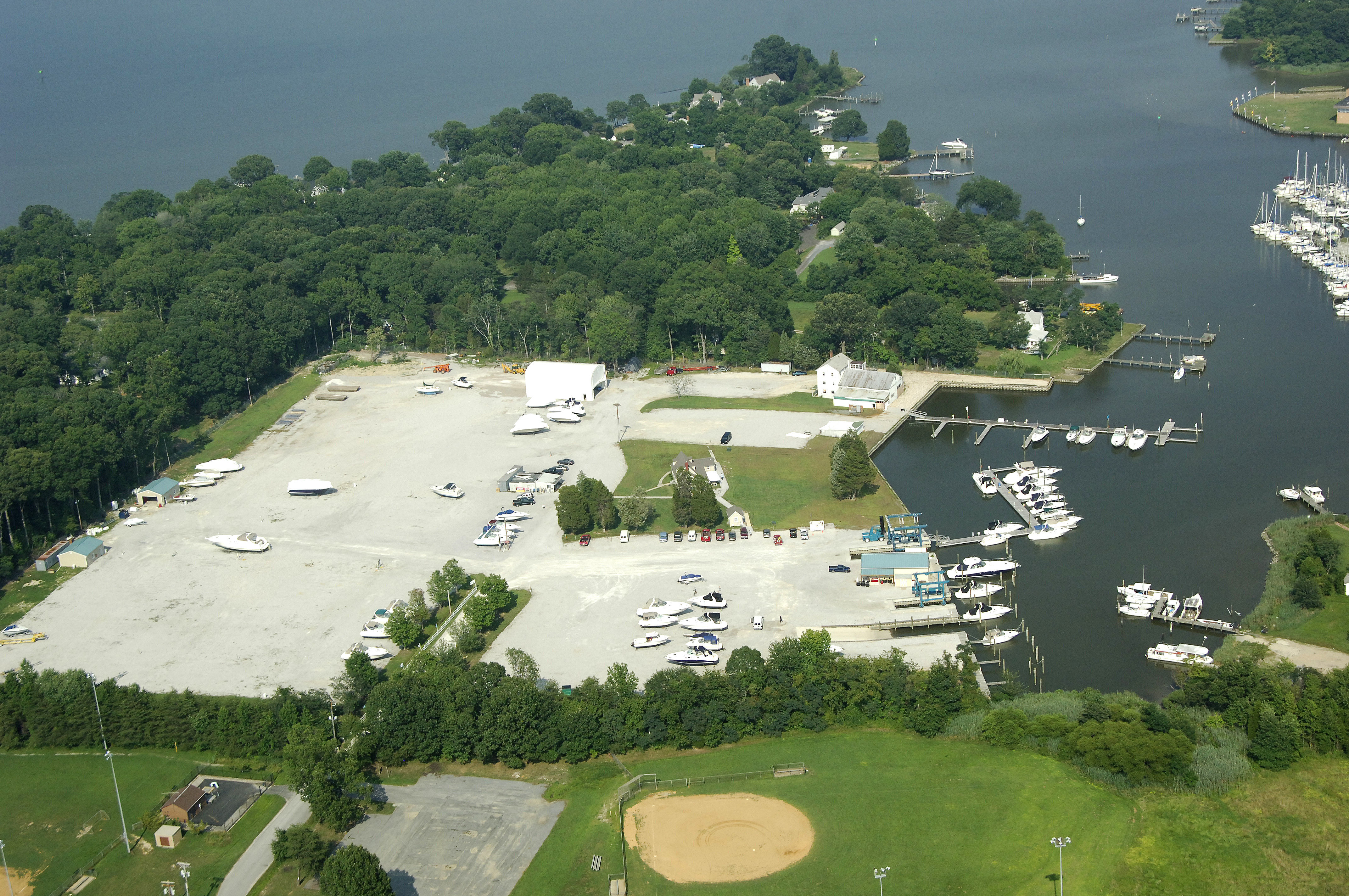 Clarks Landing Shady Side Marine Center in Shadyside, MD, United States