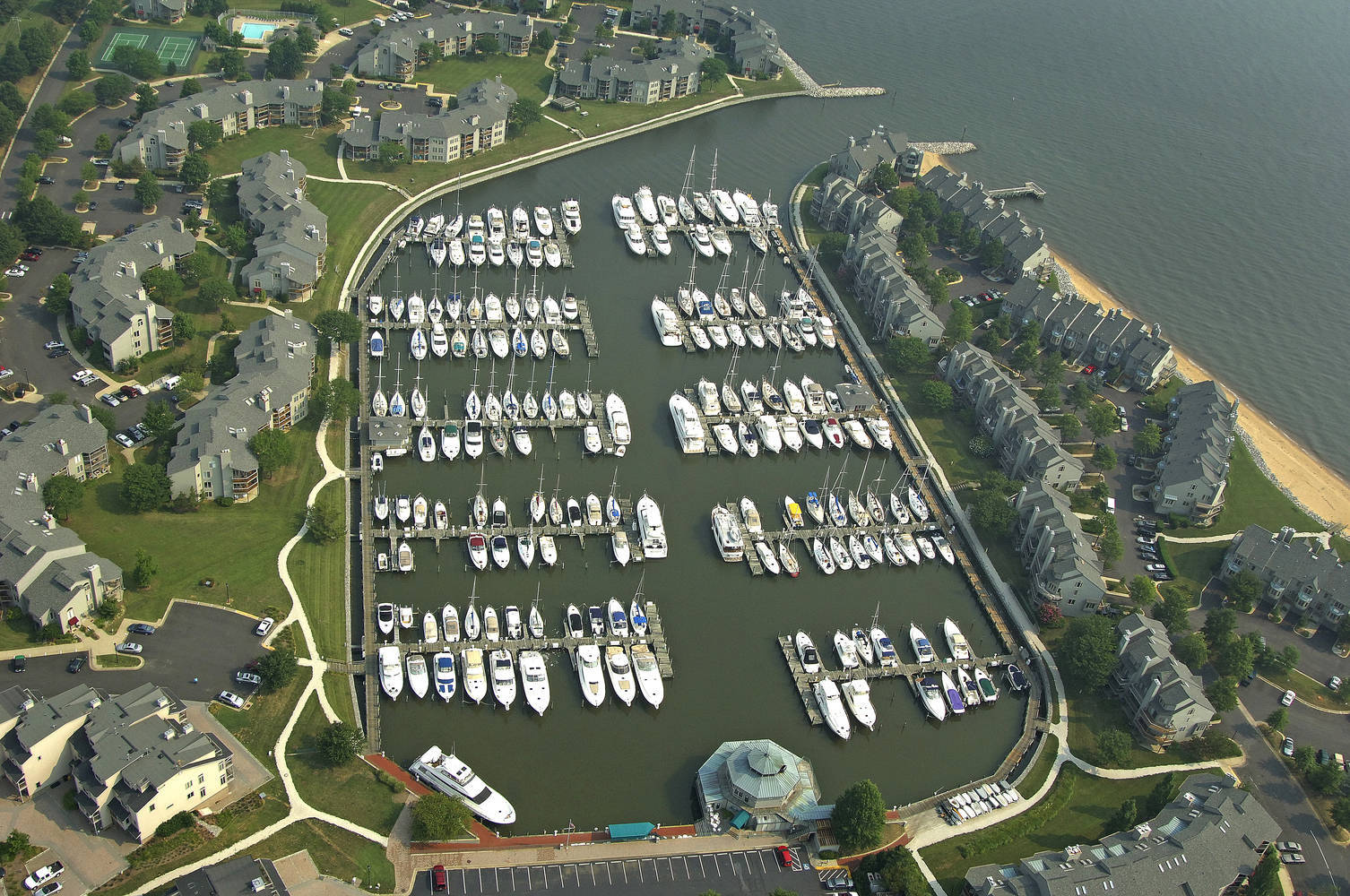 Chesapeake Harbour Marina slip, dock, mooring reservations Dockwa