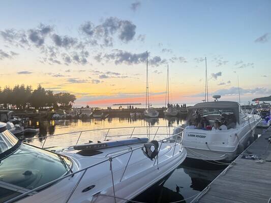 Alibi Dock Marina