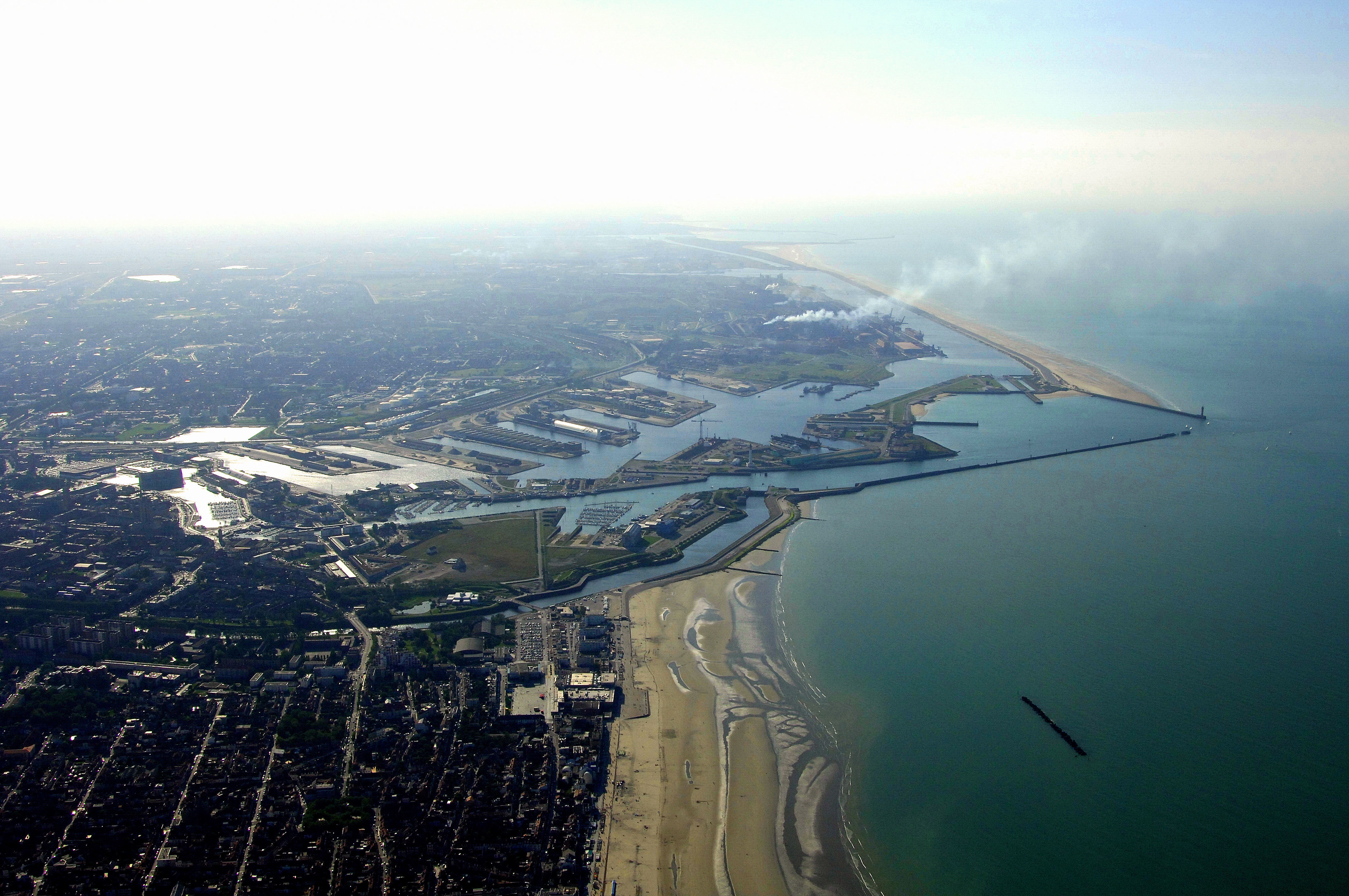 Dunkerque Harbor In Dunkerque France Harbor Reviews Phone Number 