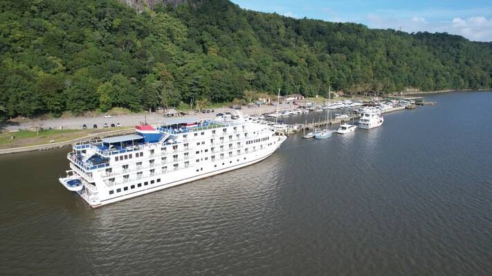 Alpine Marina