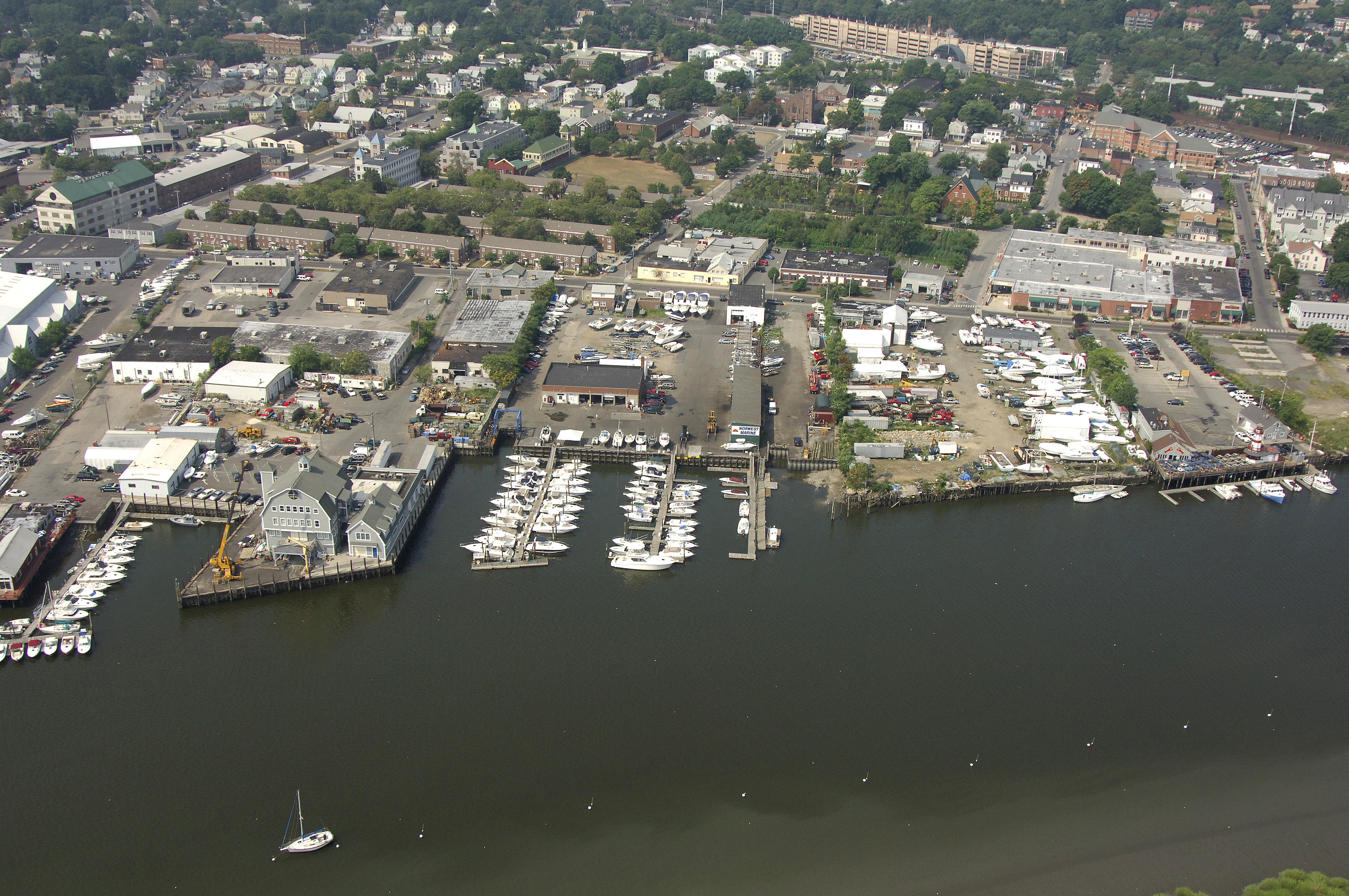 MarineMax Marina Norwalk in Norwalk, CT, United States Marina Reviews