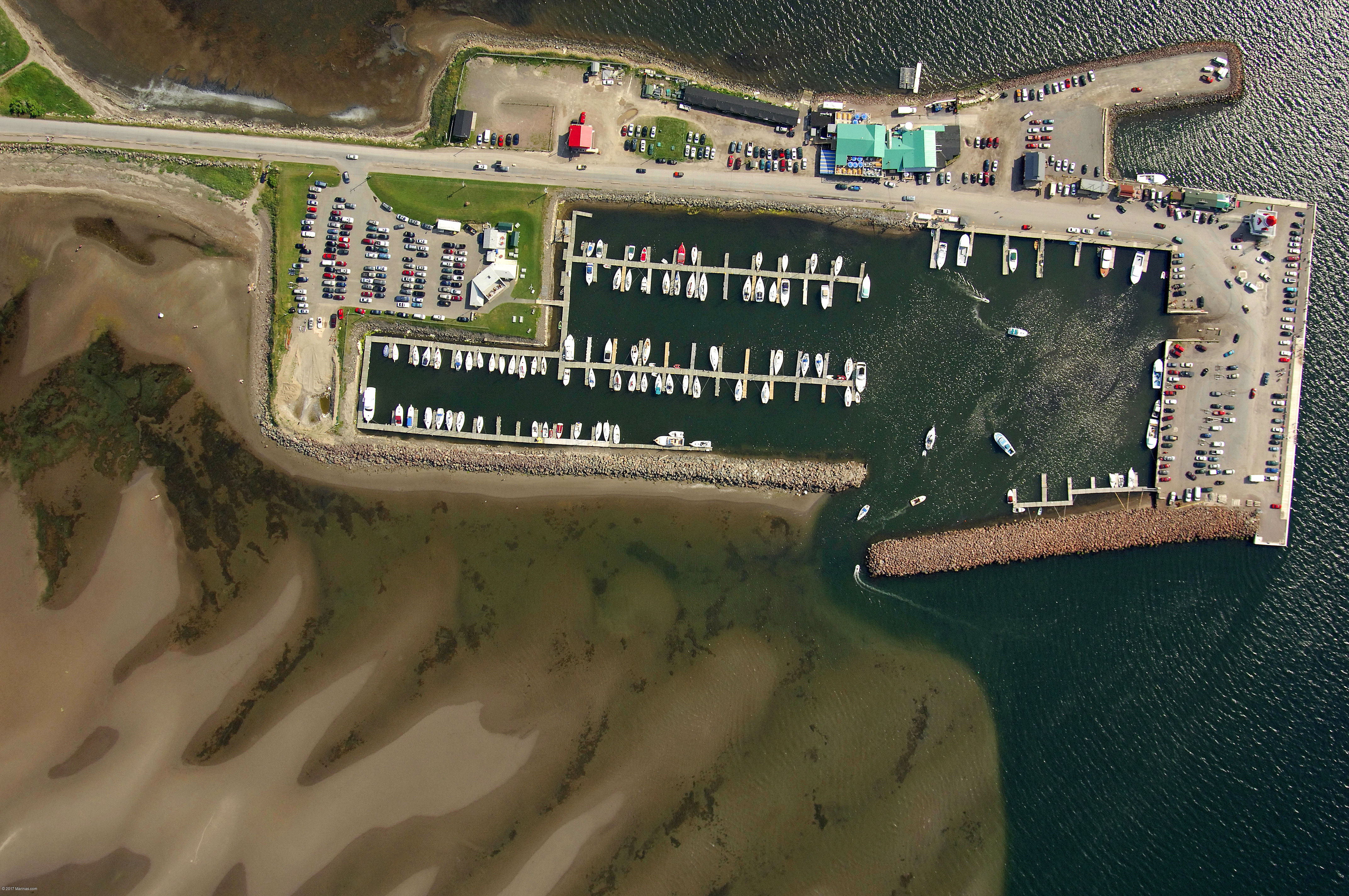 Pointe Du Chene Marina in Pointe Du Chene, NB, Canada Marina Reviews