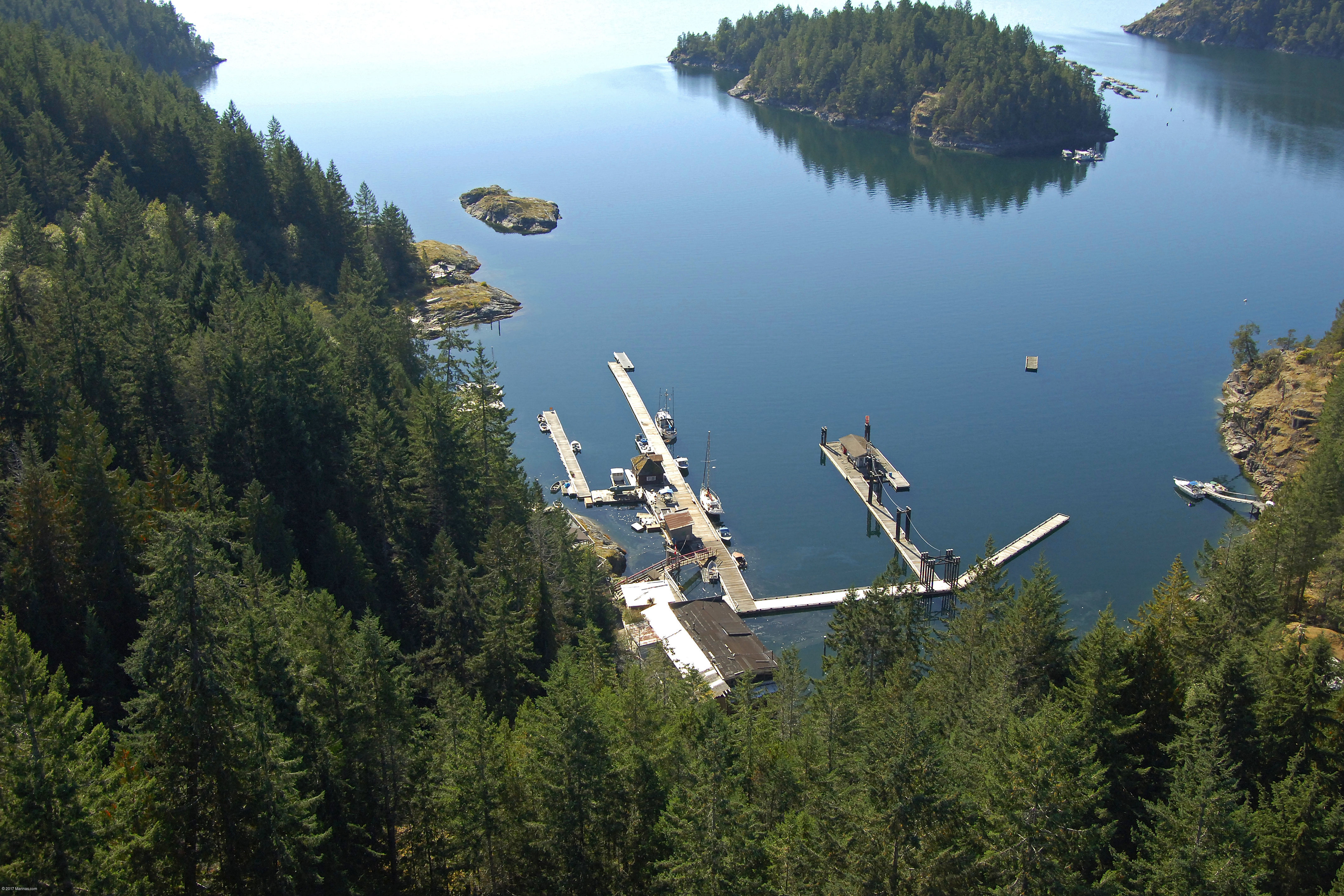 Refuge Cove Marina in Refuge Cove, BC, Canada Marina Reviews Phone Number
