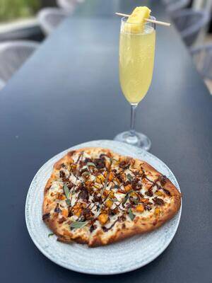 Lighthouse Point Yacht Club