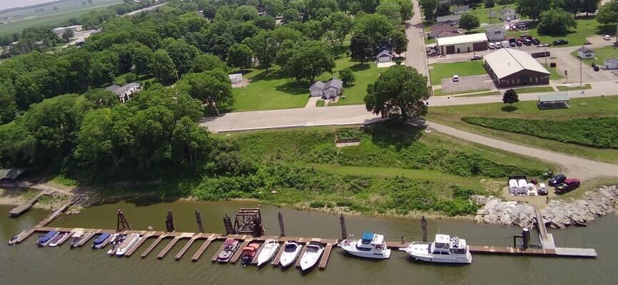 Hennepin's Big Bend Marina