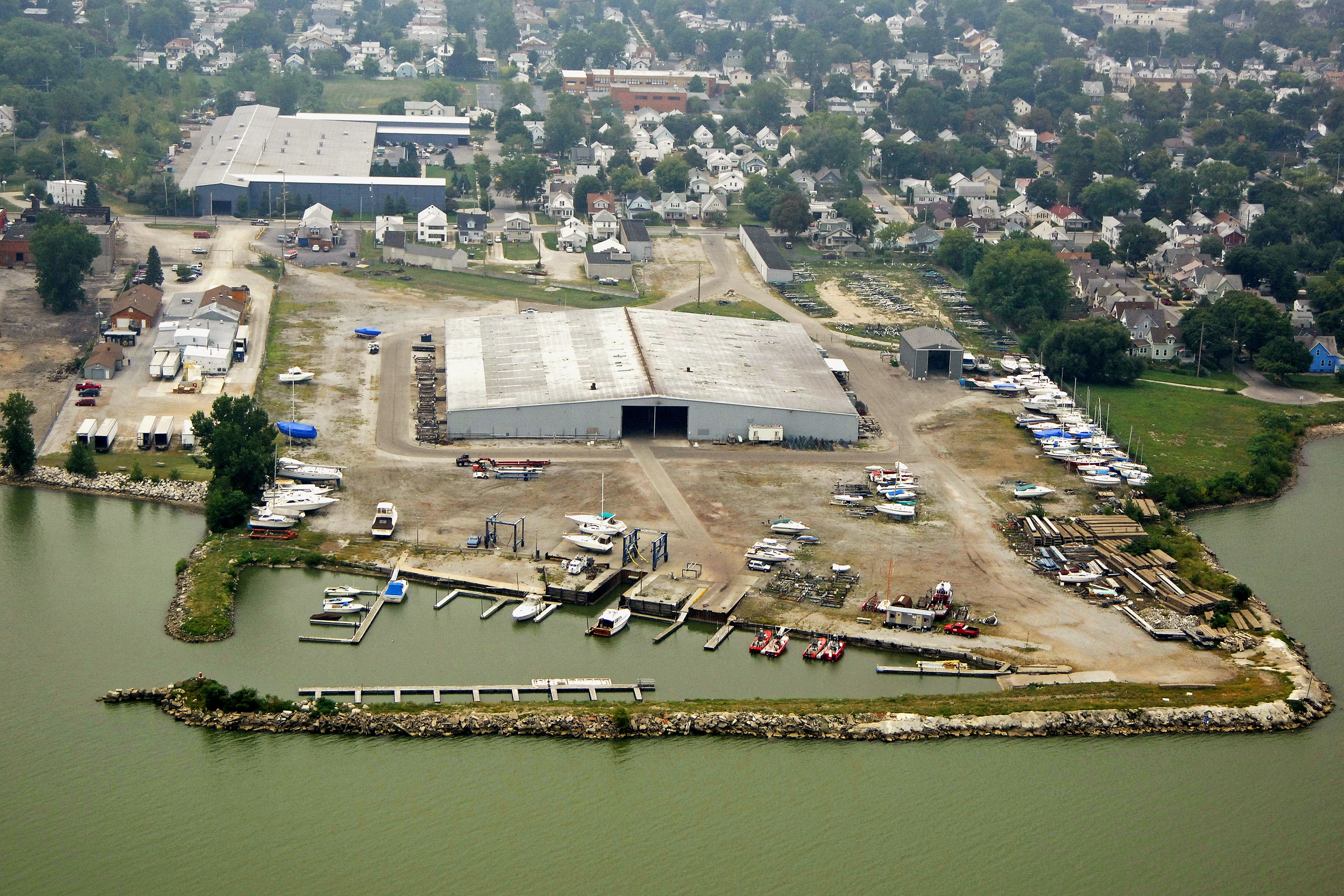 Battery Park Marine Service in Sandusky, OH, United States Marina Reviews Phone Number