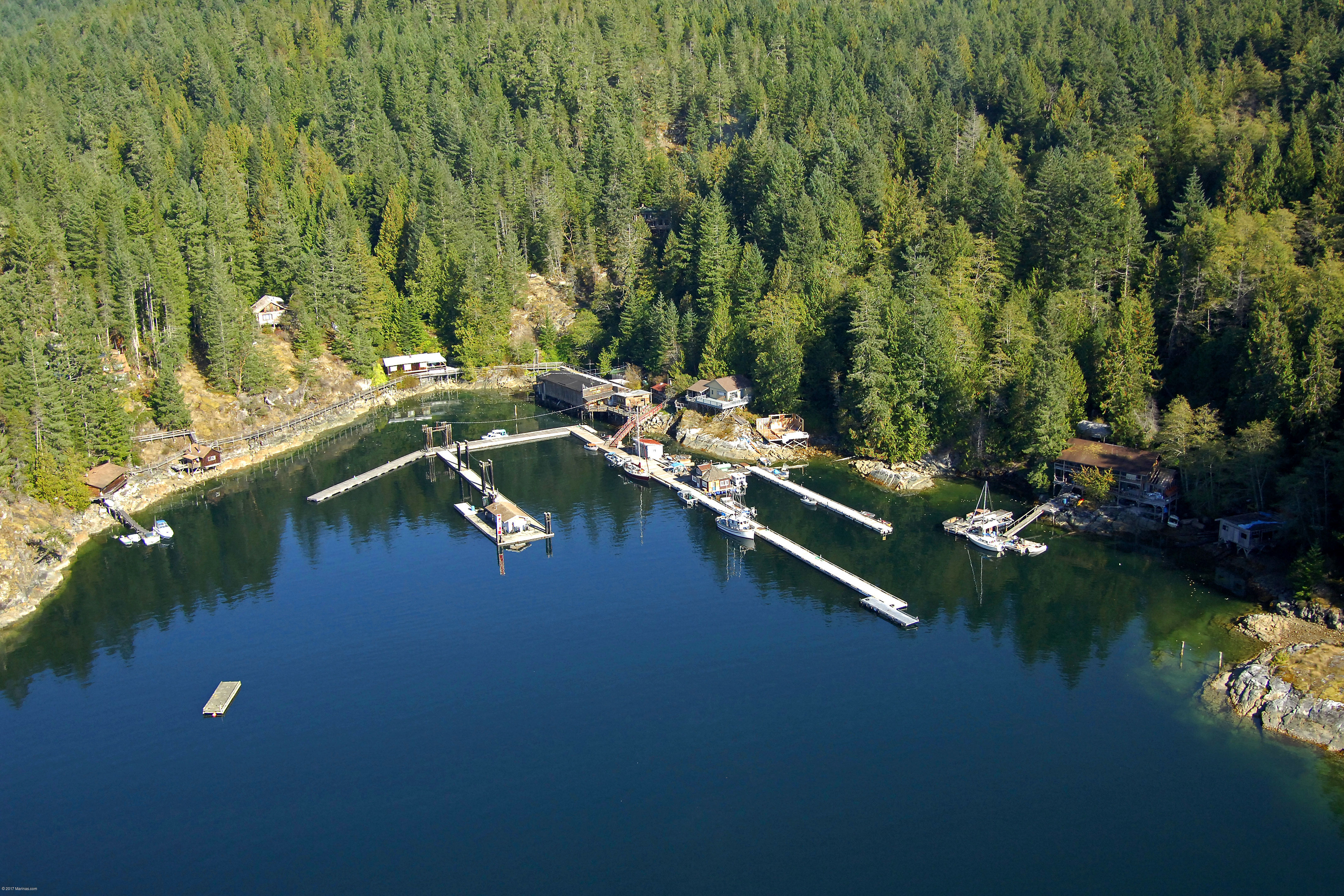 Refuge Cove Marina in Refuge Cove, BC, Canada Marina Reviews Phone Number