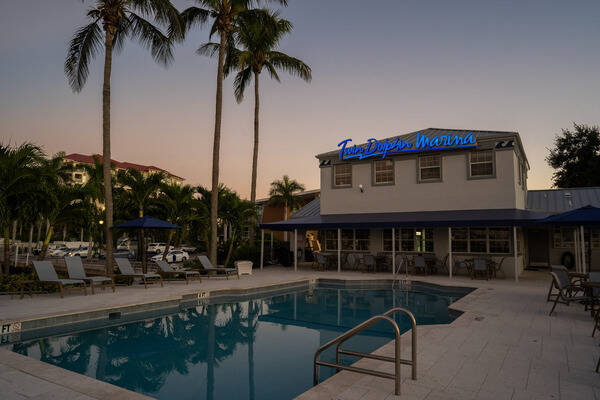 Twin Dolphin Marina