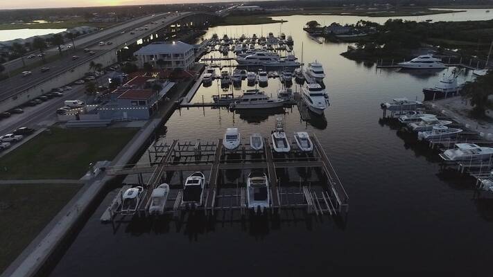 Windward at Beach Marine