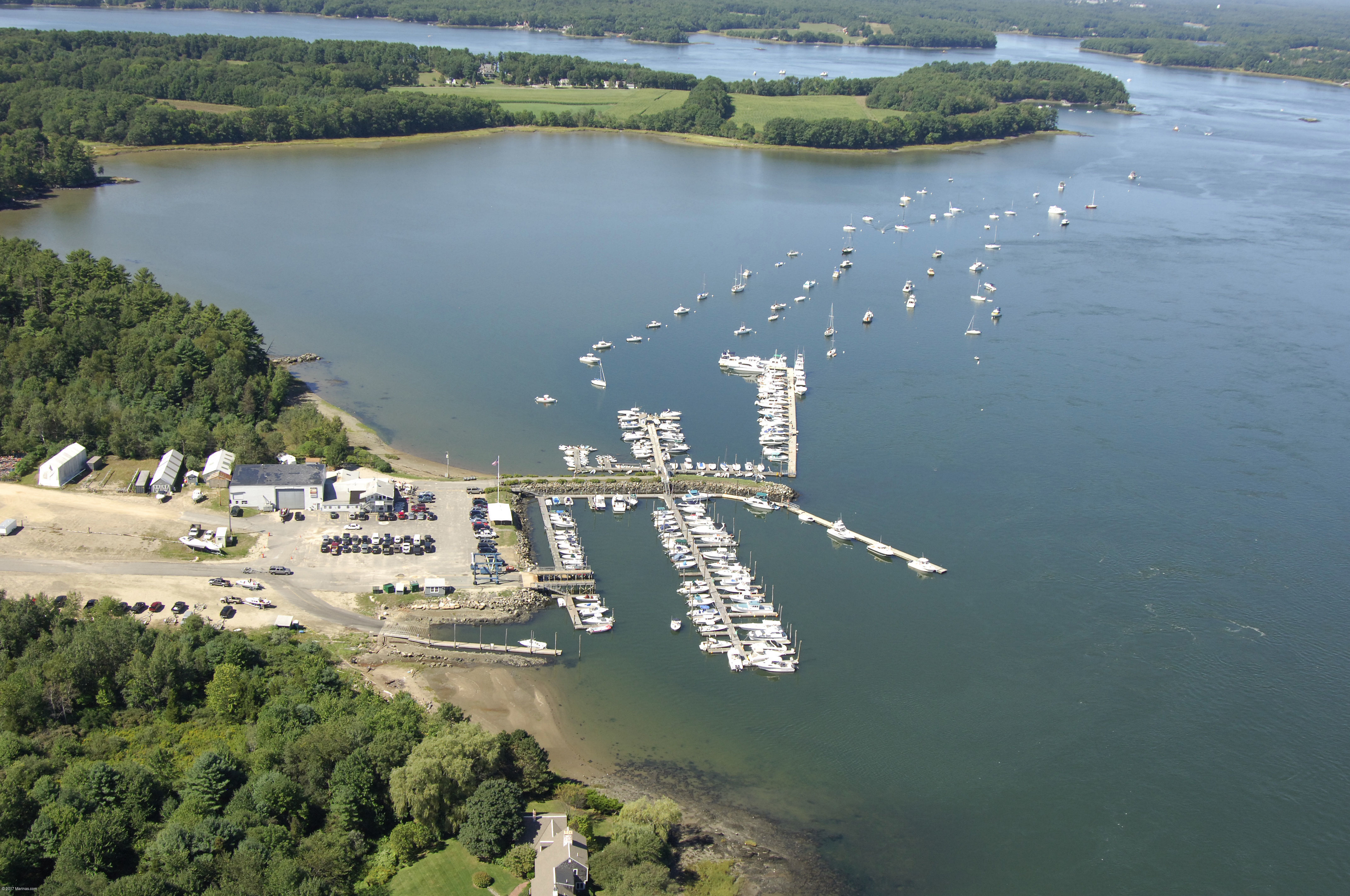 Great Bay Marine in Newington, NH, United States Marina Reviews