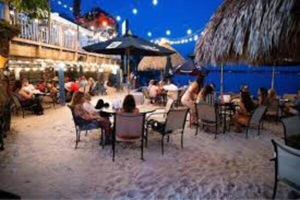 Hinckley Yacht Services - Sweetwater