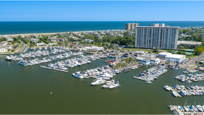 Channel Club Marina