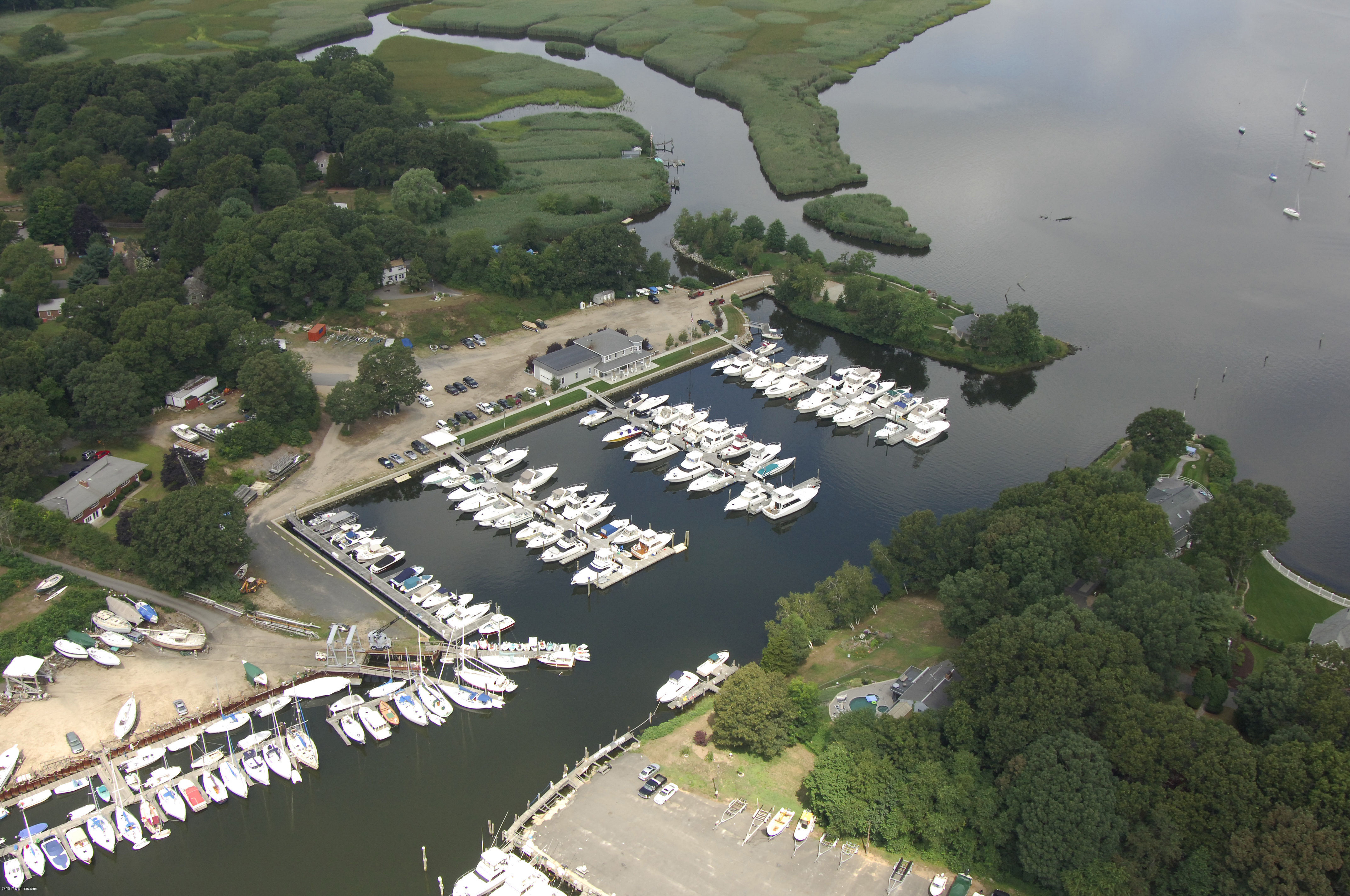 Island Cove Marina in Old Saybrook, CT, United States Marina Reviews