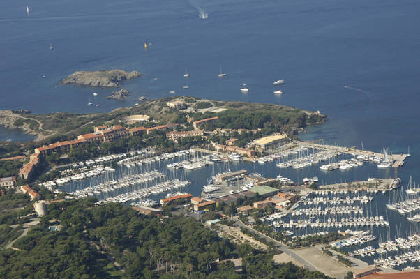 Port Saint Pierre Marina