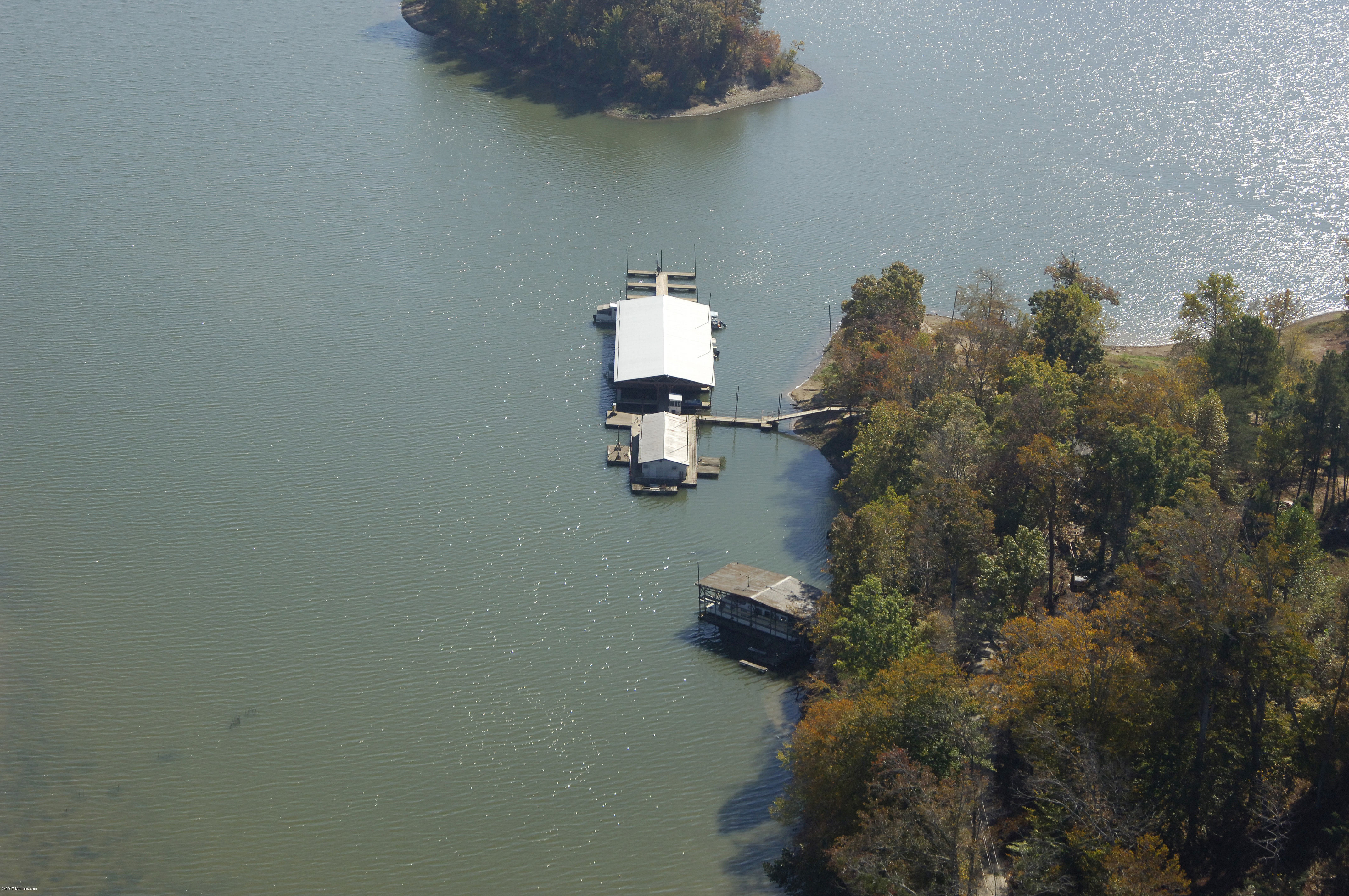 Bass Bay Resort in Big Sandy, TN, United States Marina Reviews