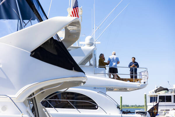 Channel Club Marina