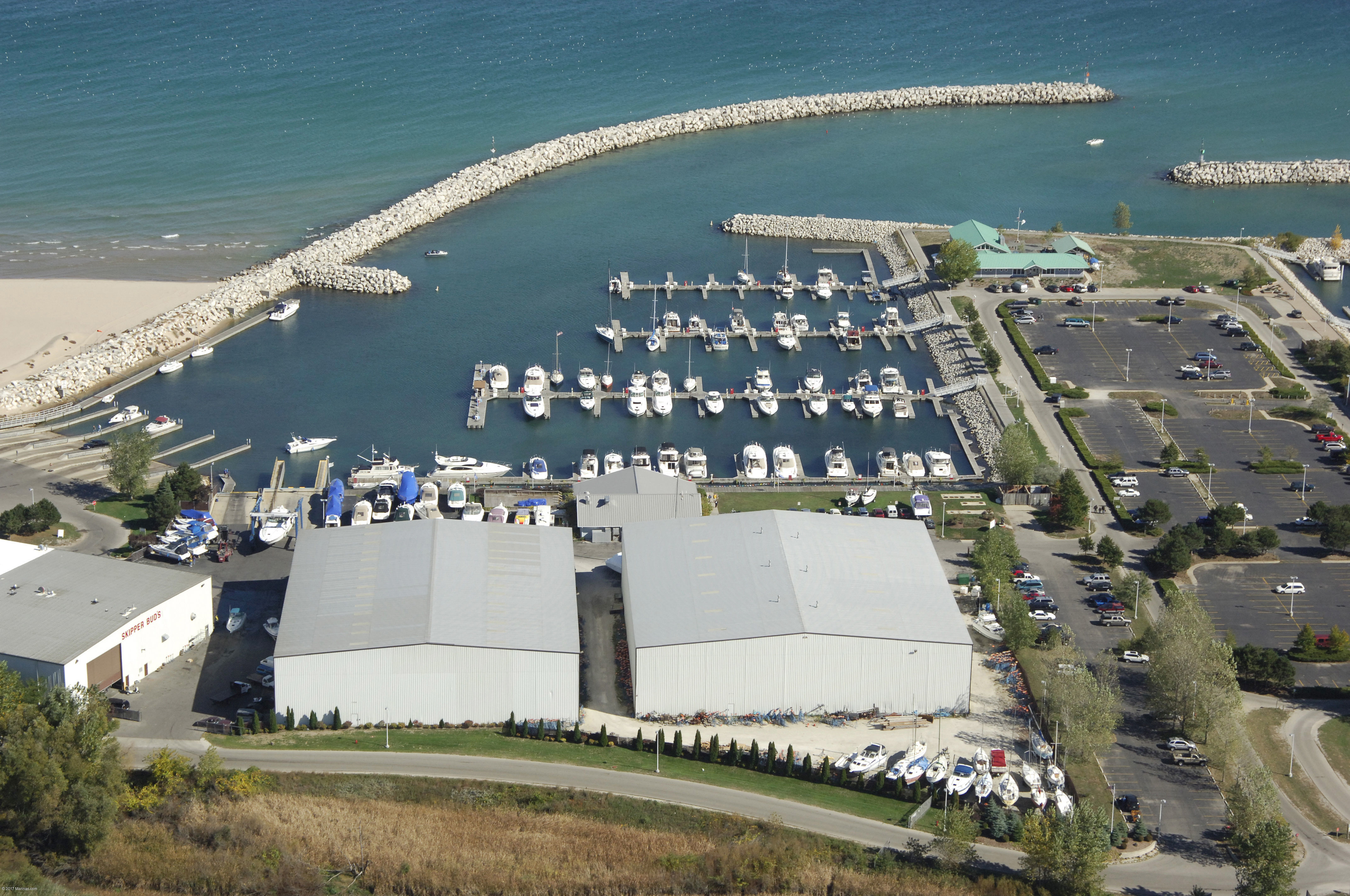 Skipper Buds Service & Sales at North Point Marina in Winthrop Harbor